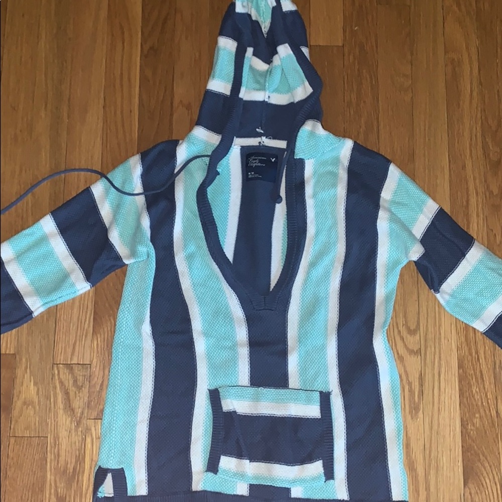 American Eagle Drug-Rug Sweatshirt